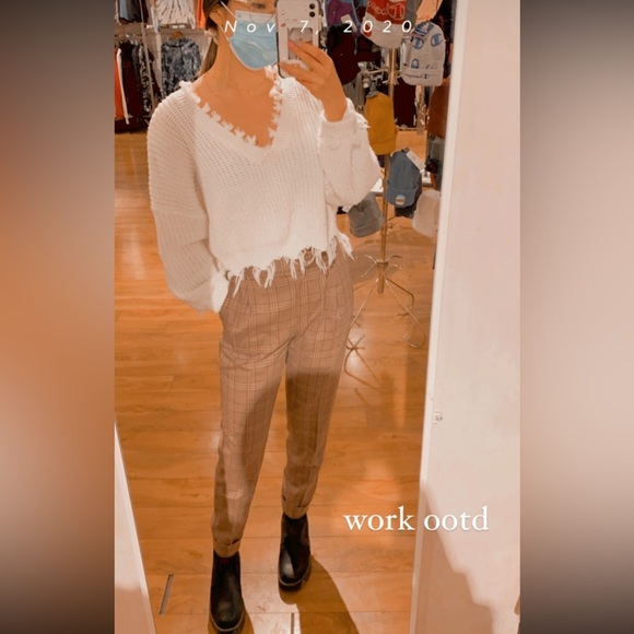 Zaful Distressed White Knit Sweater - Picture 5 of 5